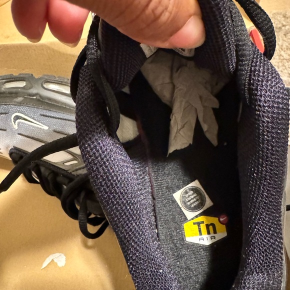 NIKE AIR MAX PLUS III size 9 - Picture 3 of 5